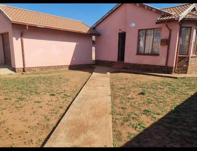 2 BEDROOM HOUSE FOR SALE IN EVATON WEST